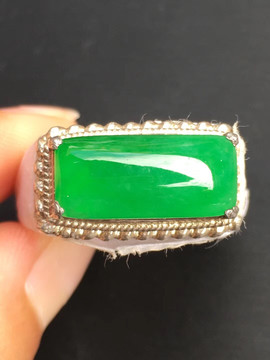 翡翠源头代购主播照片