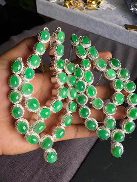 翡翠源头代购主播照片