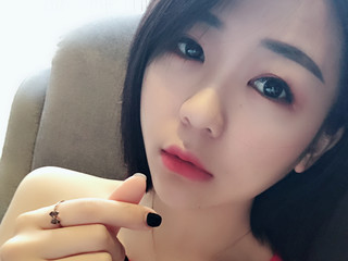 123+++無聊的主播照片