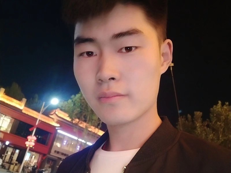冷雨™的主播海报