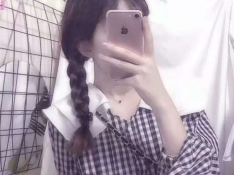 花夏吖🌸的主播海报