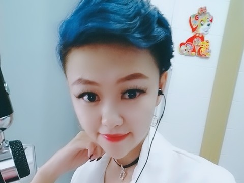 貓↪三歲海报