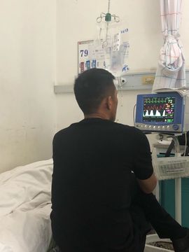 九小九，主播照片