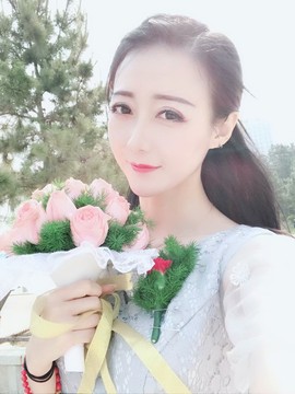 谢小娜、主播照片
