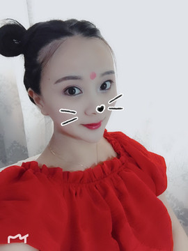 少一点烦恼好主播照片
