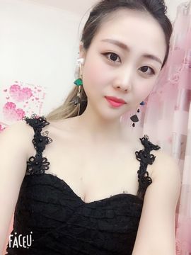 奕露西$唱歌主播照片