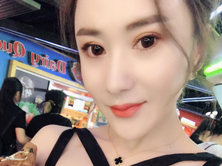 ︶￣?逸程汽貿(mào)的主播照片