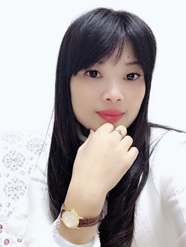 Z蓉菲主播照片