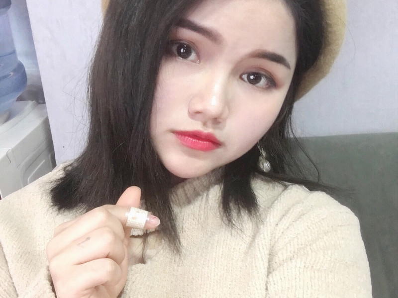 欧尼小酱的主播海报