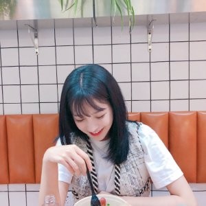 莹莹miss869的主播照片