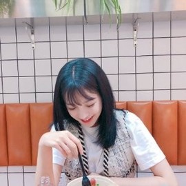 莹莹miss869主播照片