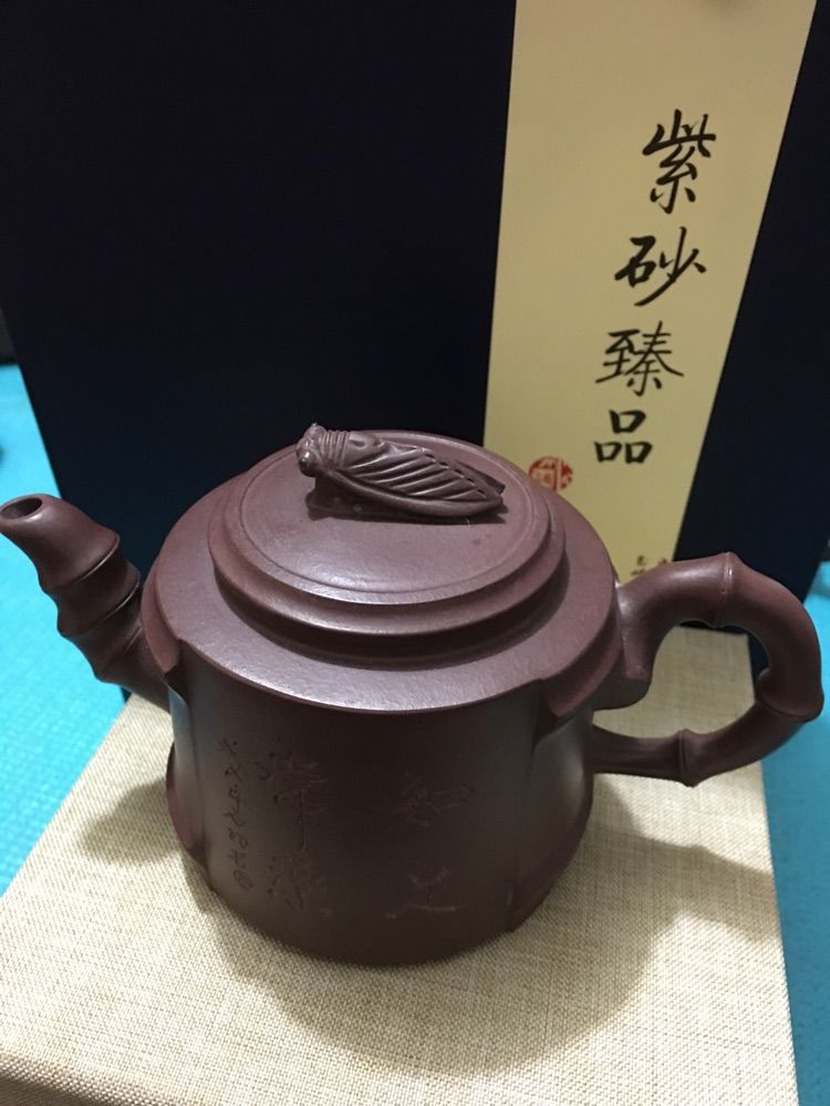 凤姐做紫砂壶自产自销的主播照片