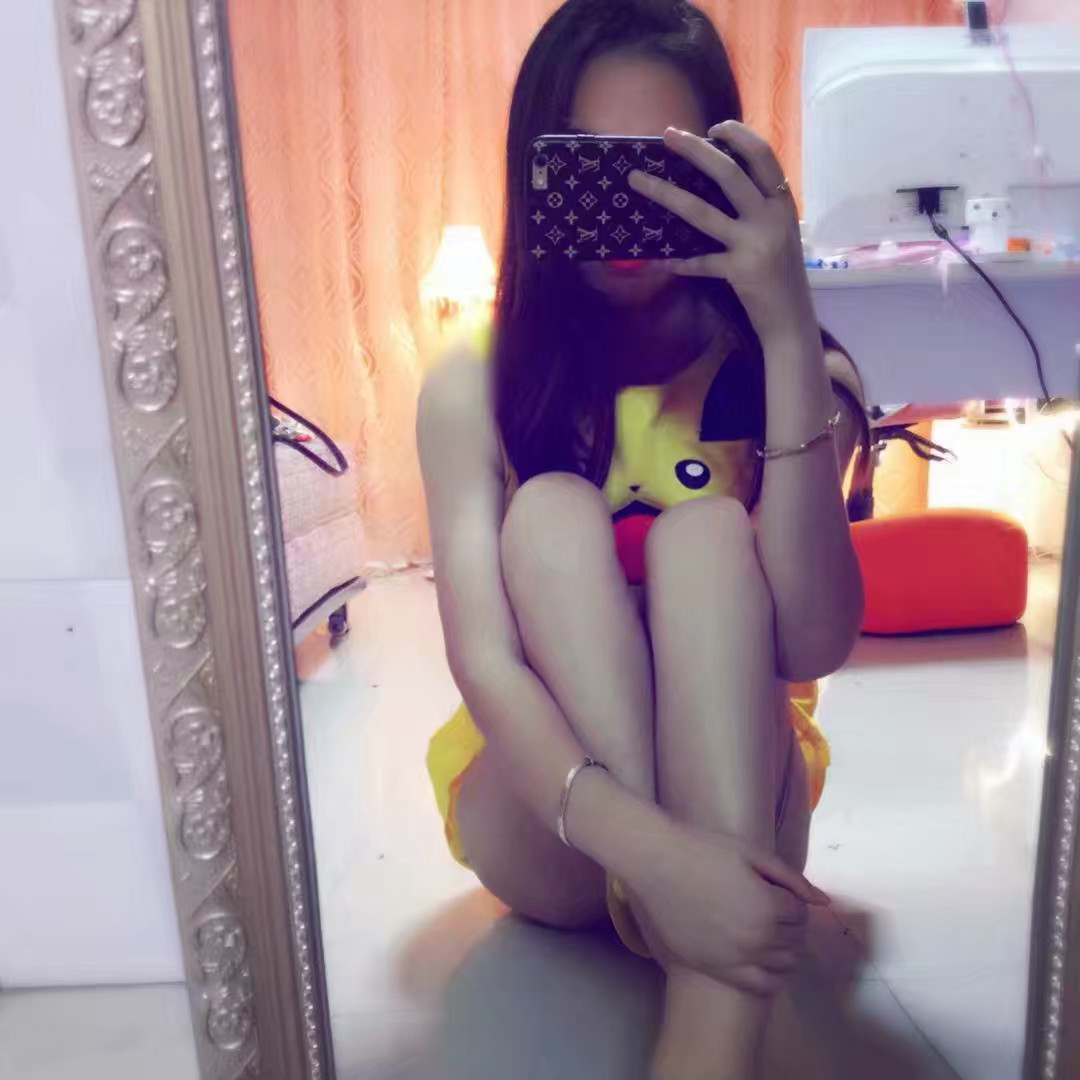 子涵祝大家新年快乐的主播照片