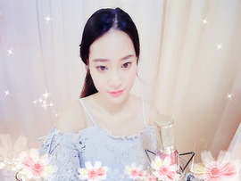 不懂，一个人主播照片