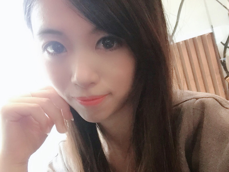 女侠大大的主播海报