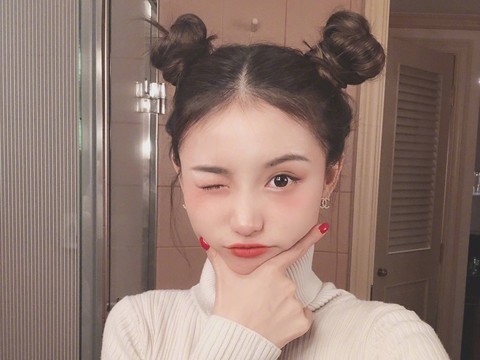 萌丫头不萌海报