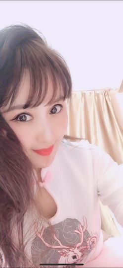 魅丽晴儿主播照片