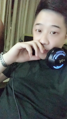 💋L乐乐主播照片