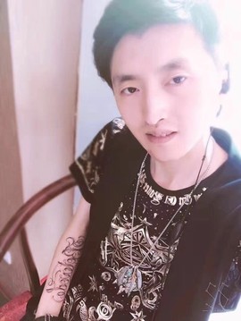 宾利vvv主播照片