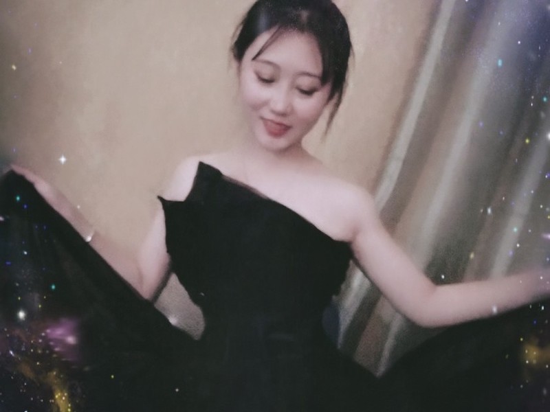 小奶猫💕的主播海报
