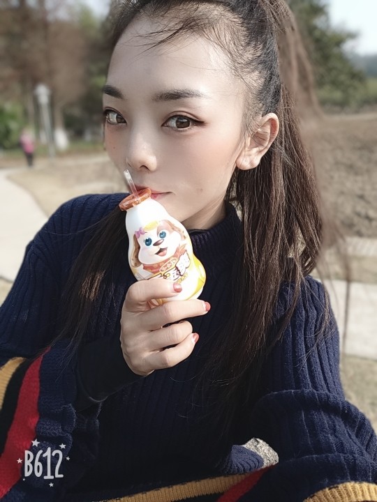 丹丹钢管舞的主播照片