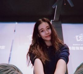 喜欢低八度吧主播照片