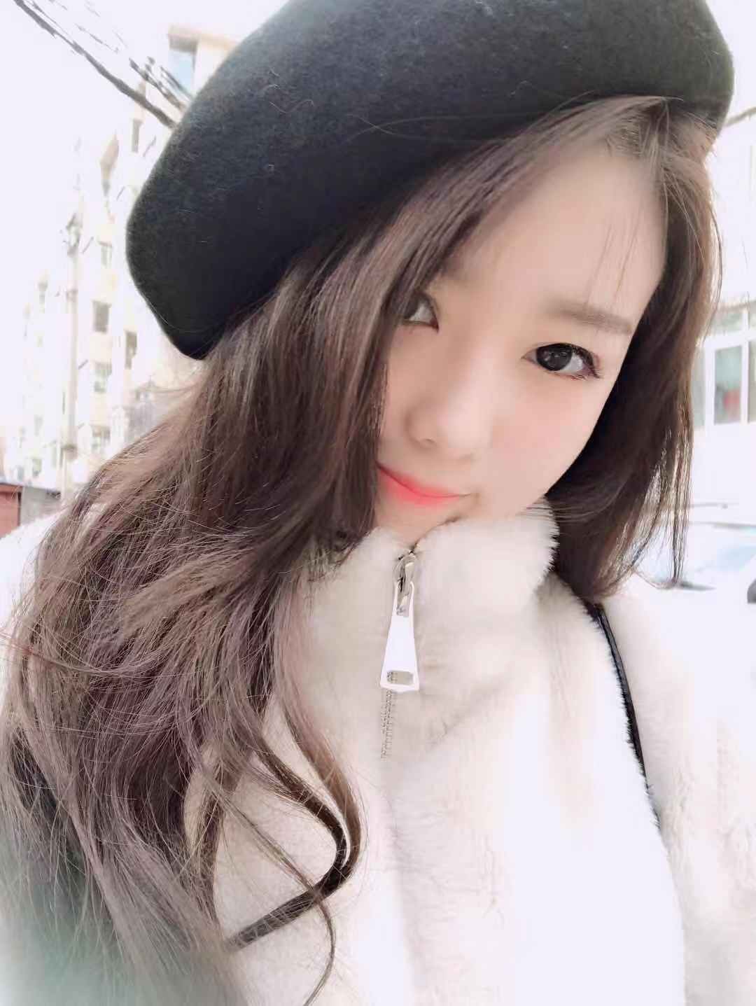 新人一钥的主播照片