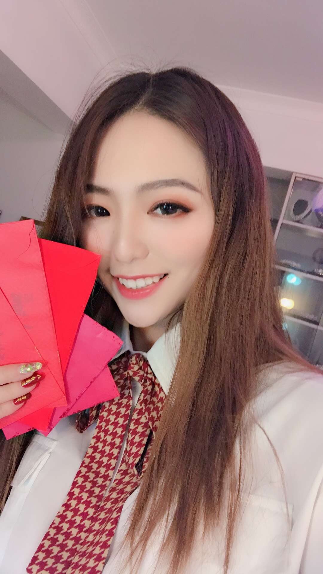 新房786018的主播照片