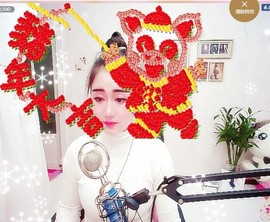 嘻甜甜主播照片