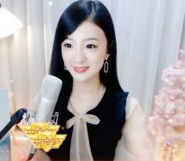 右手还是那个右手！！主播照片