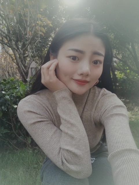 馋猫小淘气主播照片