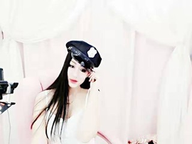 盆里远主播照片