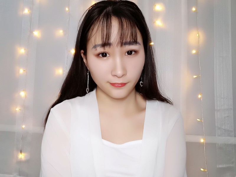 小洛思的主播海报