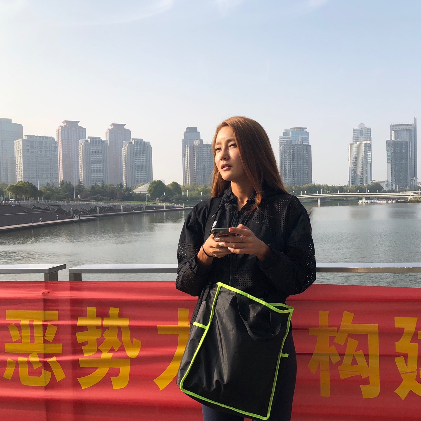 韩国迪丽凯丽的主播照片