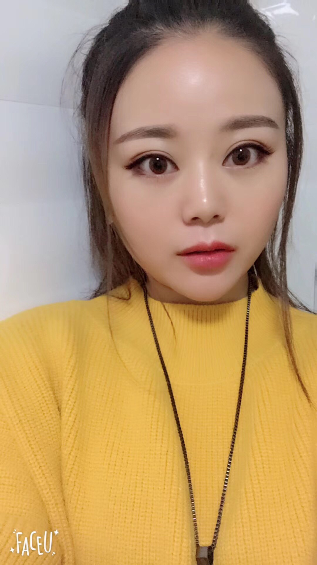 琴儿呦的主播照片