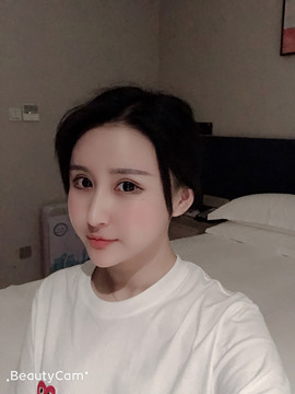 樱小小新主播求关注主播照片