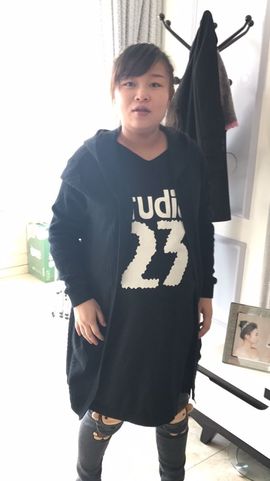九小九，主播照片