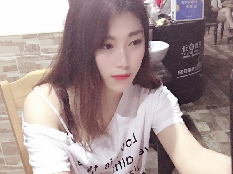 云云又回来了的主播海报