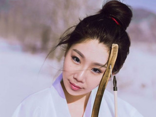 假裝很正經(jīng)的主播照片