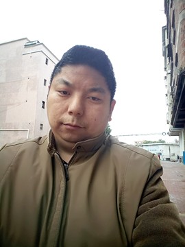 没大没小美女真功夫陈主播照片