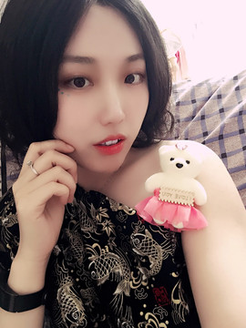 洋旭宝宝主播照片