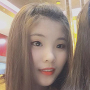 灰色懒猫主播照片