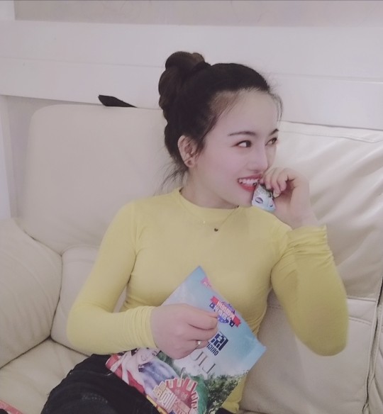 女神LV💅主播照片