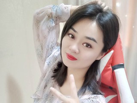 💋叫东哥给糖吃主播照片