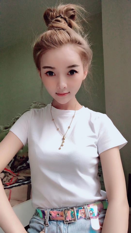 ...拽爷的主播照片