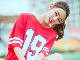 勇往直前听歌主播照片