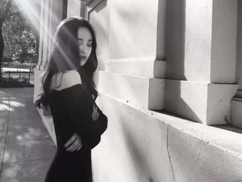 Y.念阿的主播海报