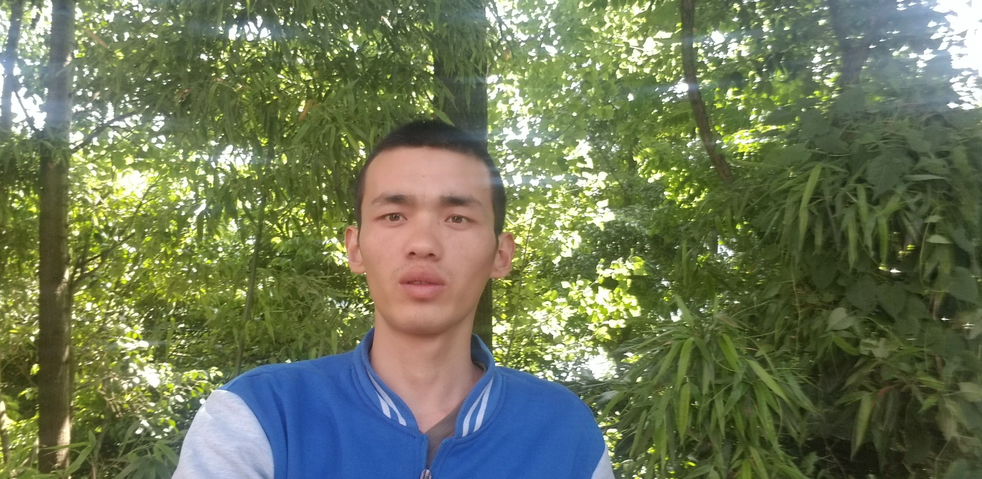 重庆小星星主播照片