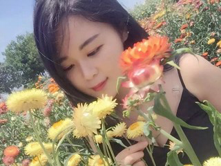 *開開心玩*的主播照片