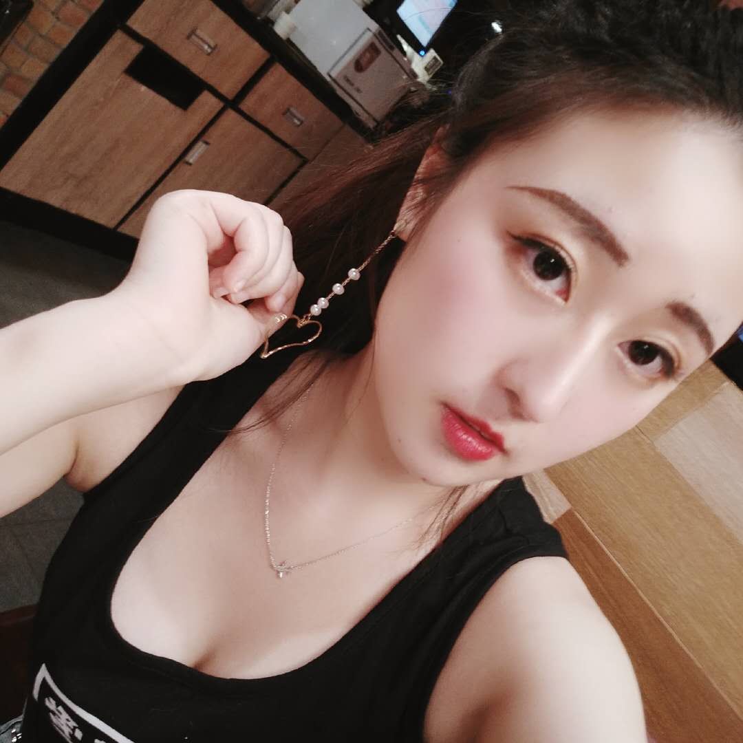 小象，，的主播照片